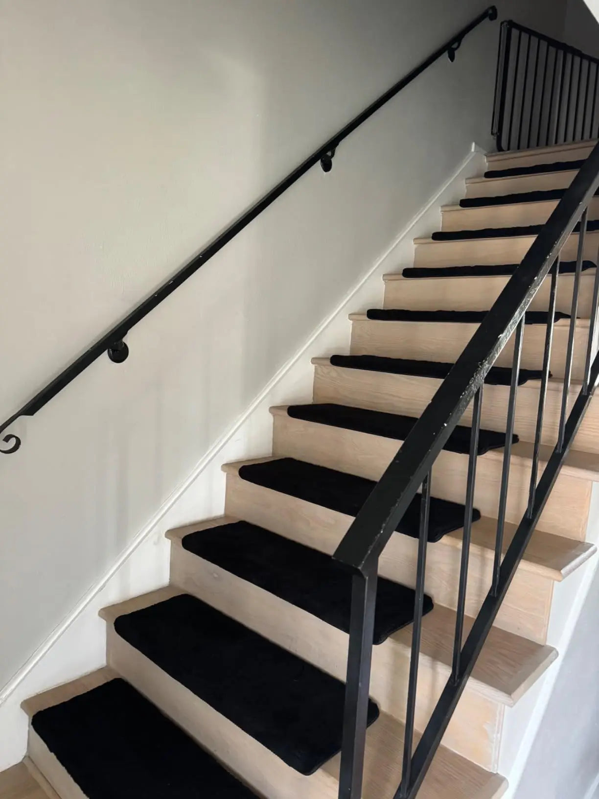 Bullnose Non Slip Stair Treads Ultra Plush Peel and Stick