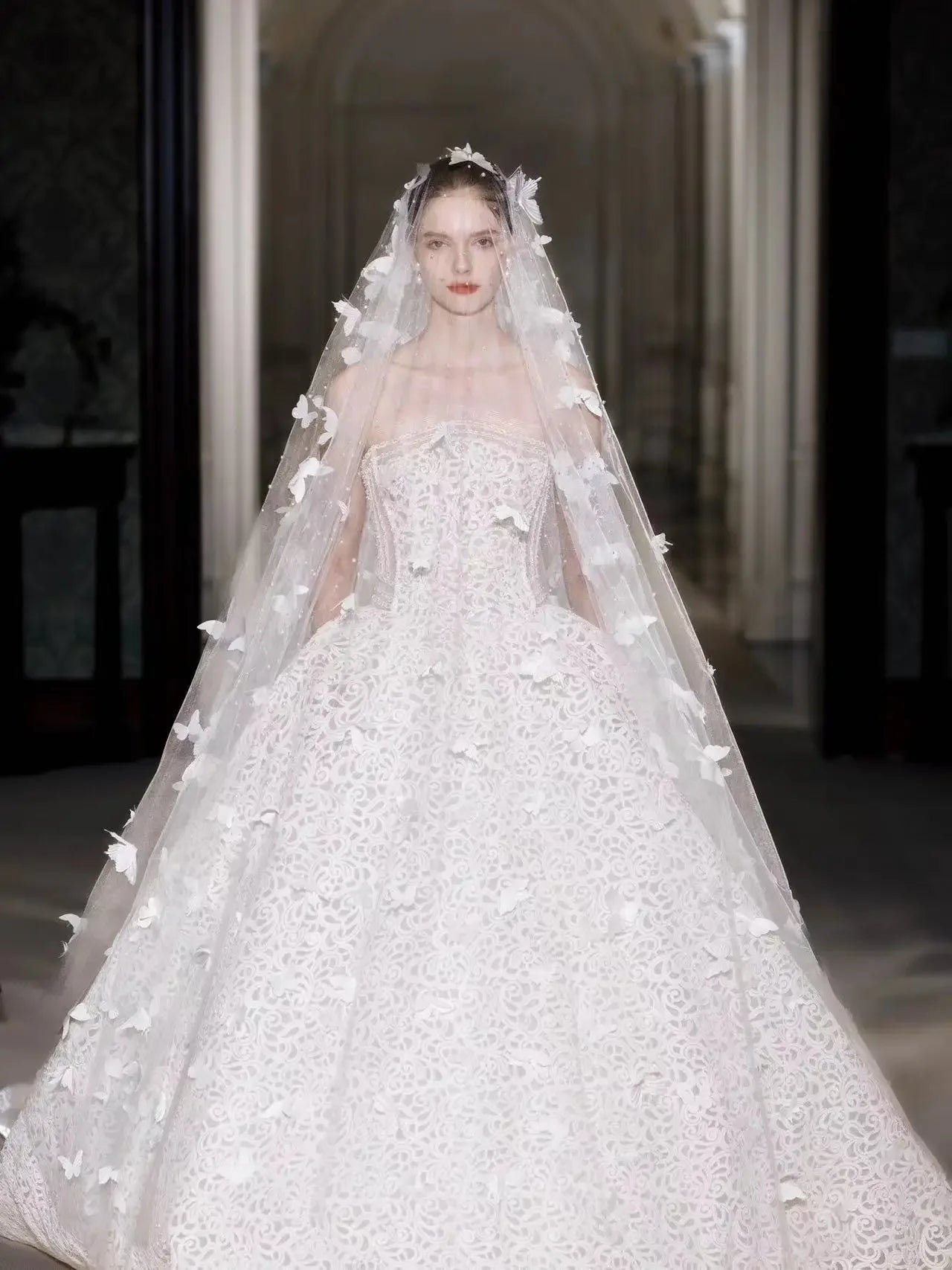 Romantic Butterfly Pearl Beaded Cathedral Bridal Veil